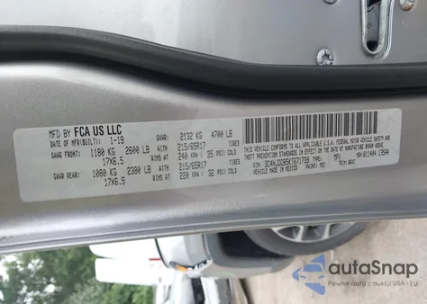 2019 Jeep Compass Trailhawk 4X4 from USA, damaged, VIN 3C4NJDDB5KT671739